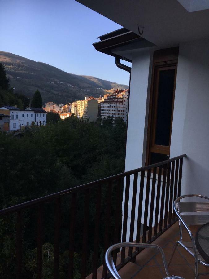 Appartamento Narcea Turismo Real Cangas De Narcea Esterno foto
