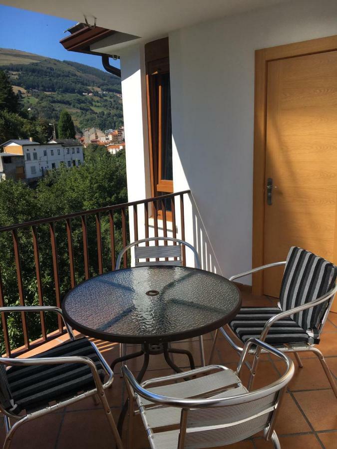 Appartamento Narcea Turismo Real Cangas De Narcea Esterno foto